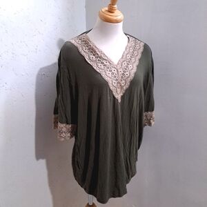 Amanda | Lace Trim V-Neck Top olive Green